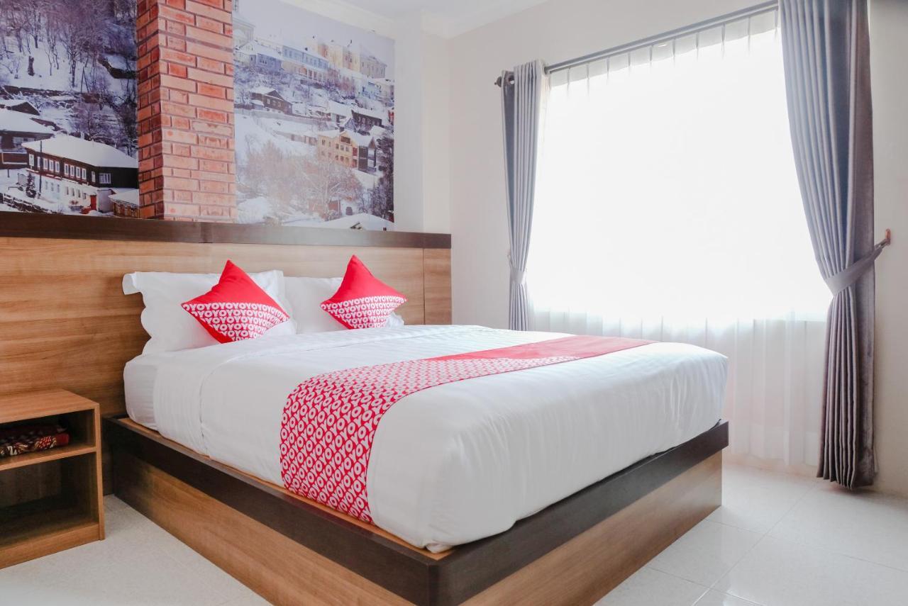 Noura Guest House Syariah Malang Ngoại thất bức ảnh