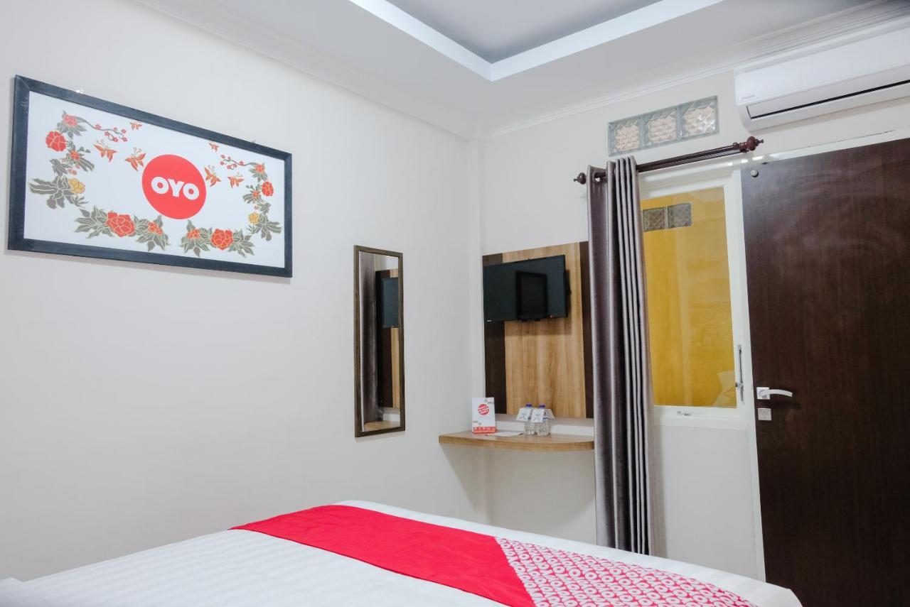 Noura Guest House Syariah Malang Ngoại thất bức ảnh