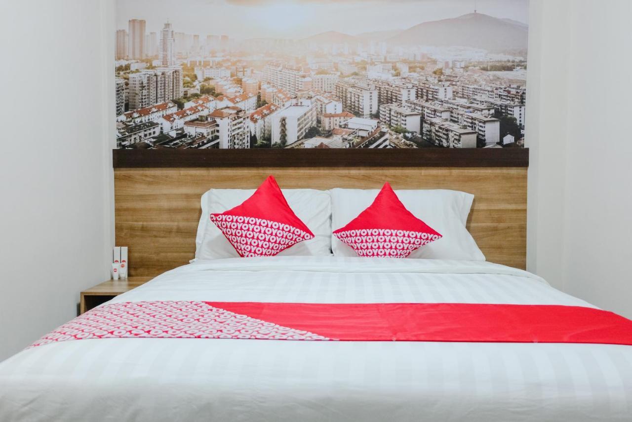 Noura Guest House Syariah Malang Ngoại thất bức ảnh