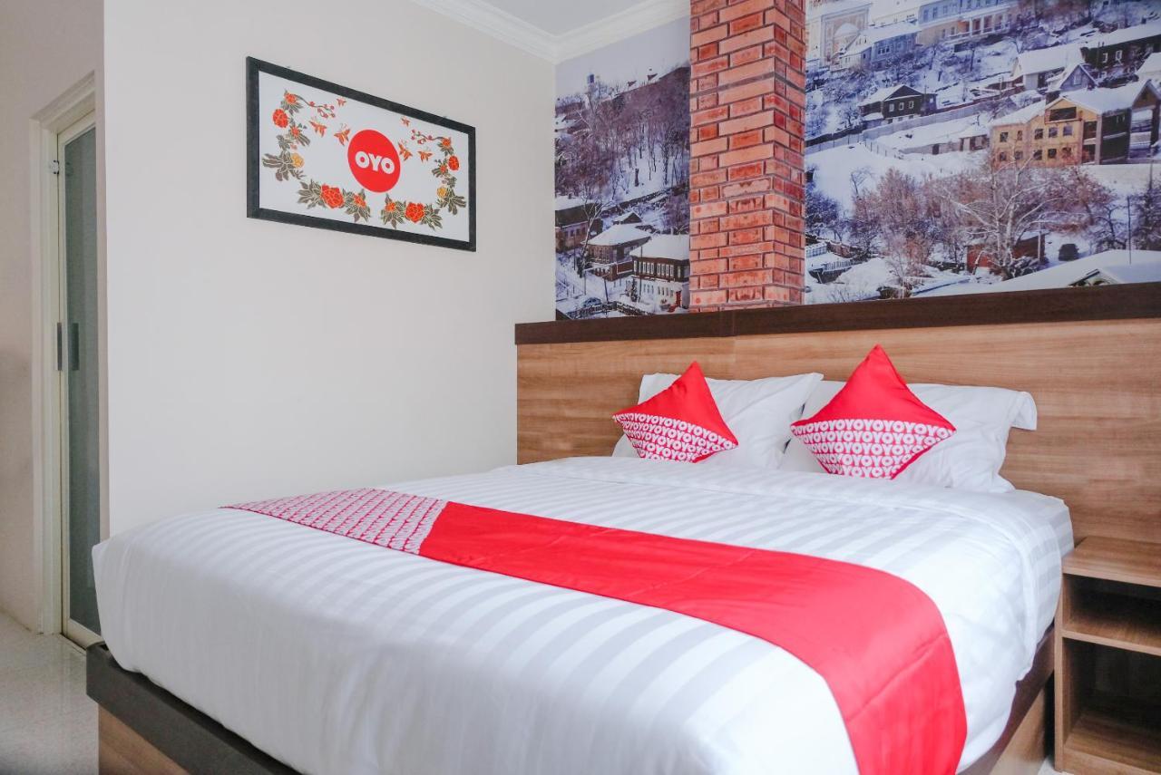 Noura Guest House Syariah Malang Ngoại thất bức ảnh
