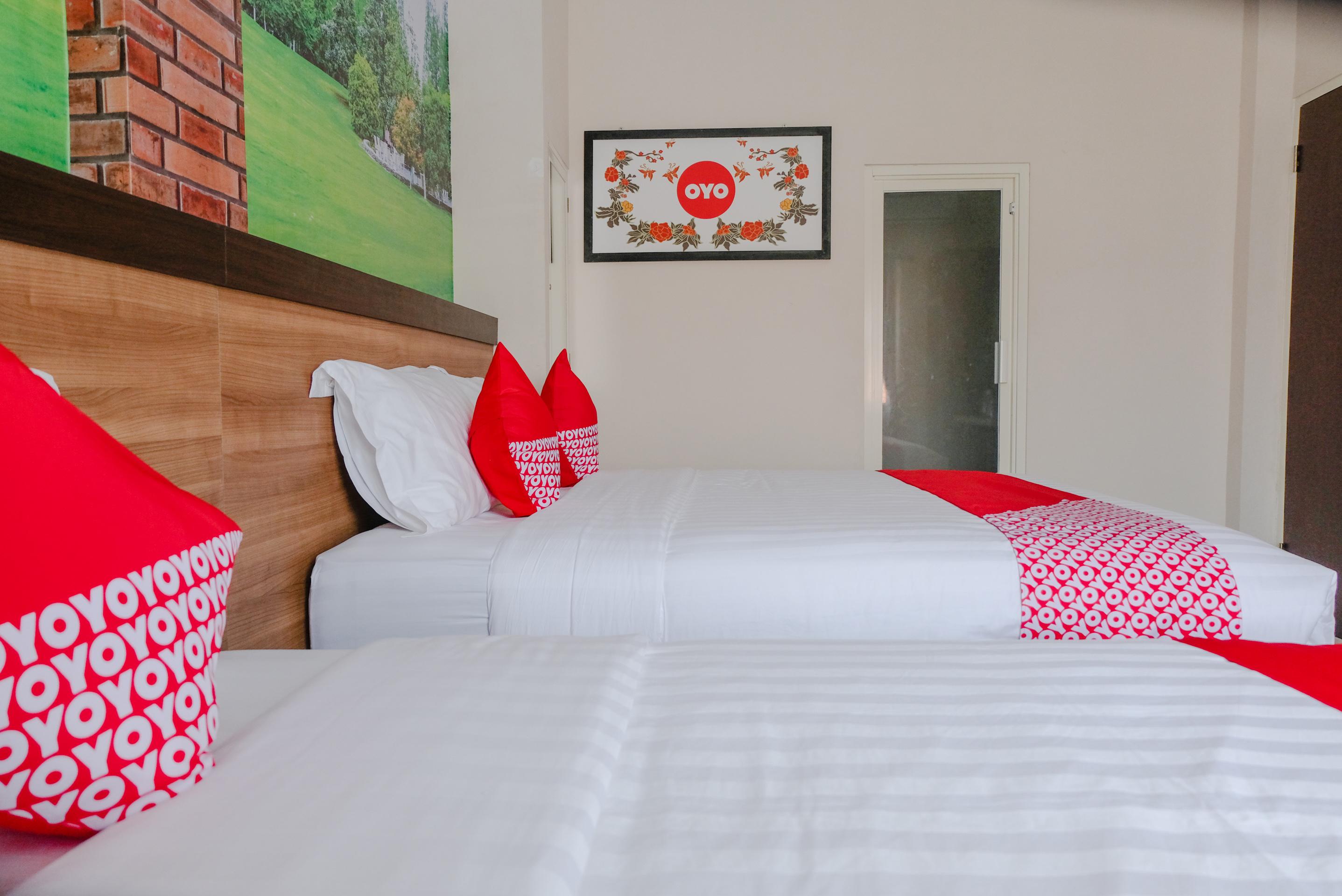 Noura Guest House Syariah Malang Ngoại thất bức ảnh