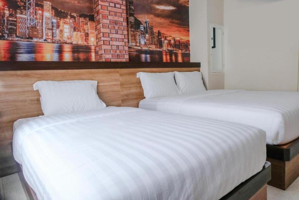 Noura Guest House Syariah Malang Ngoại thất bức ảnh