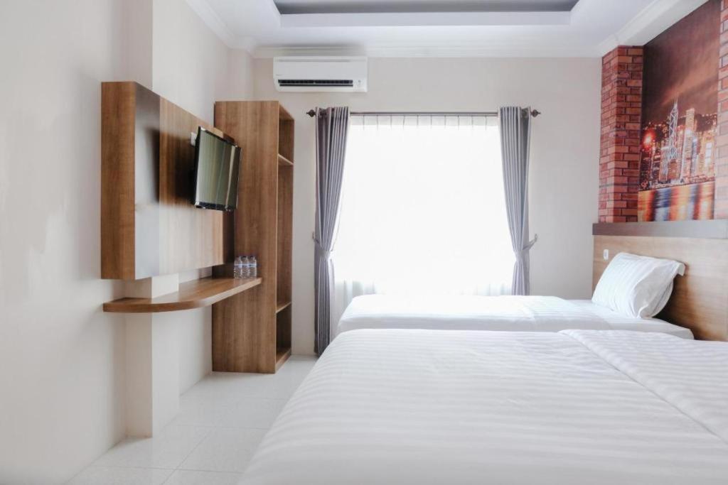 Noura Guest House Syariah Malang Ngoại thất bức ảnh